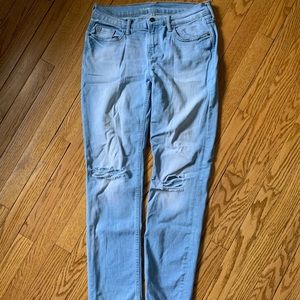 Old Navy Boyfriend Straight Jean